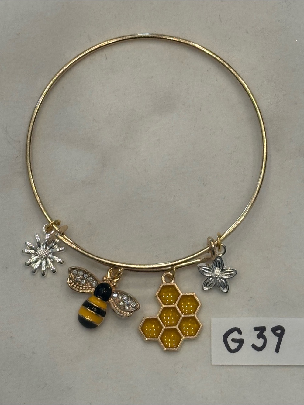 G39 Honey Bee Queen Charm Bangle Bracelet